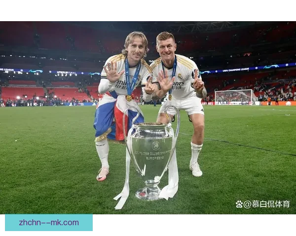 皇马在温布利激战中战胜多特蒙德夺得第15座欧冠冠军再创辉煌